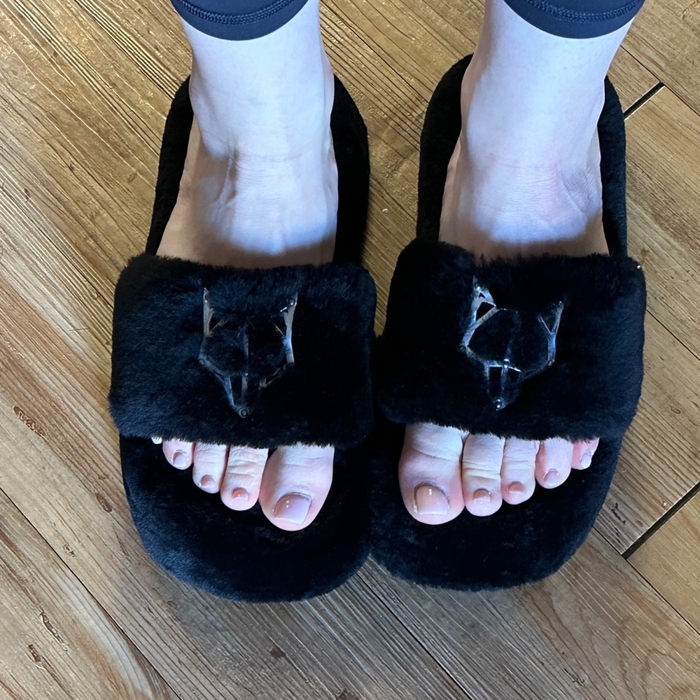 Naked wolf slippers